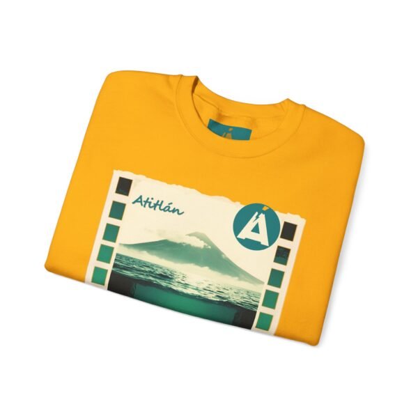 Sudadera unisex de cuello redondo de inspiración vintage de Samabaj, una prenda acogedora y moderna.