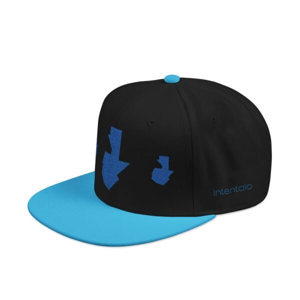 Gorra plana con visera ajustable y diseño de GUATE,  moderna para uso casual.