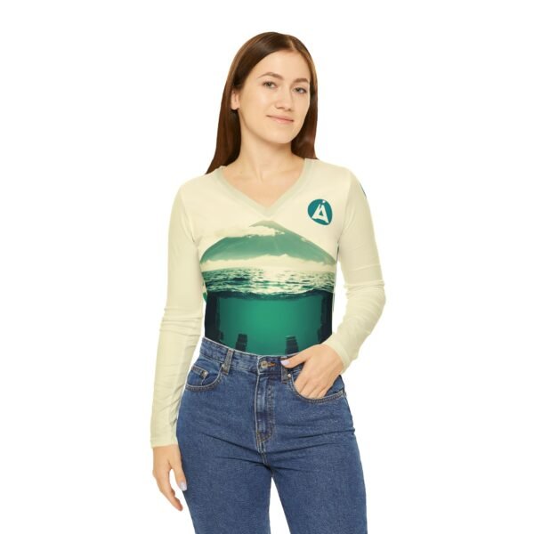Camisa guatemalteca de manga larga con cuello en V para mujer es perfecta para quienes viajan con estilo.