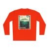 Camiseta unisex de manga larga con postal de ATITLÁN, perfecta para viajeros y amantes de actividades al aire libre.