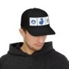 Elegante gorra de camionero con mapa de GUATE, perfecta para aventuras al aire libre.