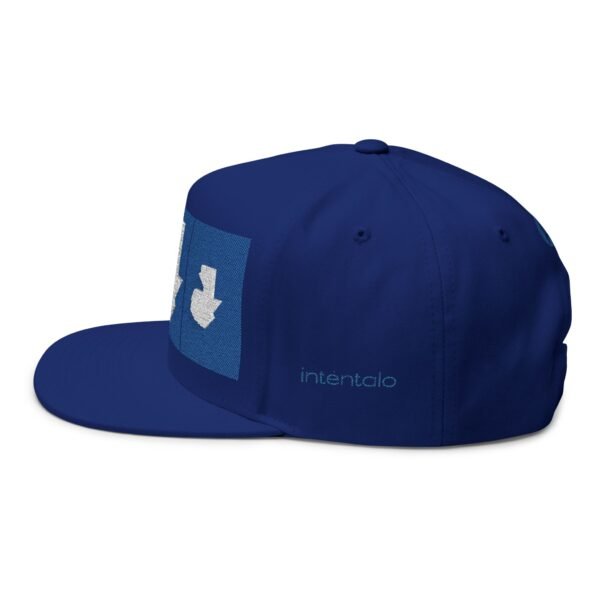 Gorra plana con visera ajustable y diseño de GUATE,  moderna para uso casual.