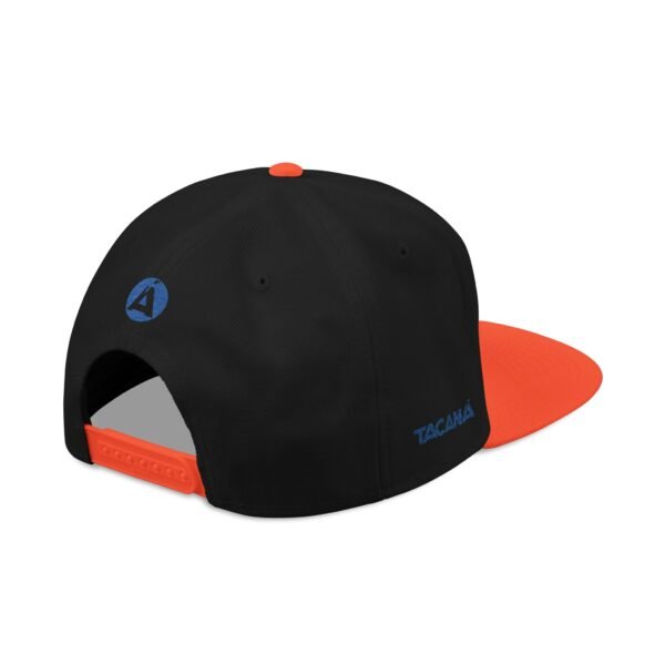 Gorra plana con visera ajustable y diseño de GUATE,  moderna para uso casual.
