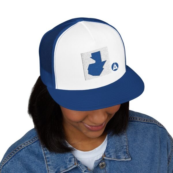 Gorra plana con visera ajustable y diseño de GUATE,  moderna para uso casual.