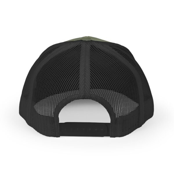 Demuestra tu amor por Guatemala con esta gorra snapback, perfecta para uso casual o aventuras al aire libre.