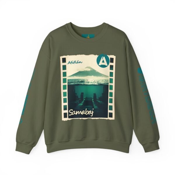 Sudadera unisex de cuello redondo de inspiración vintage de Samabaj, una prenda acogedora y moderna.
