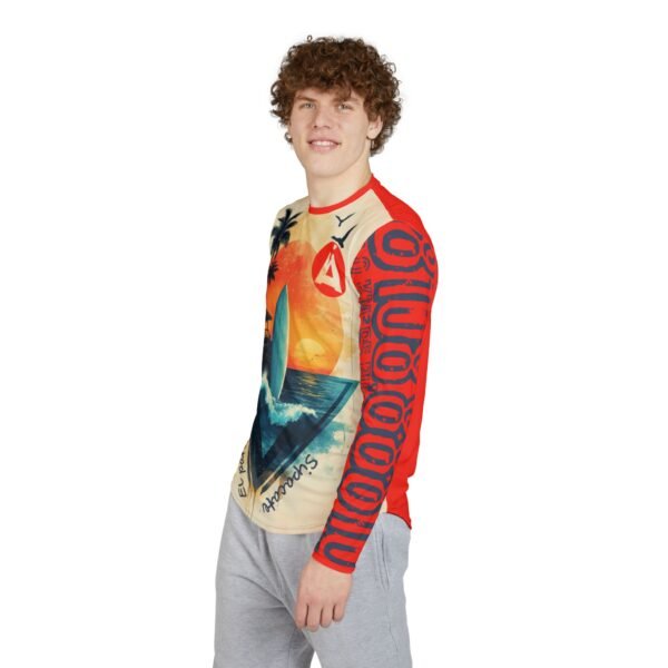 Camisa de El Paredón con protección UV para hombre, perfecta para actividades al aire libre como un día en la playa.