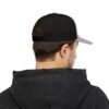 Elegante gorra de camionero con mapa de GUATE, perfecta para aventuras al aire libre.