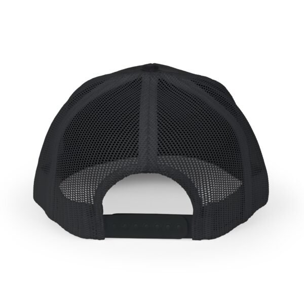 Demuestra tu amor por Guatemala con esta gorra snapback, perfecta para uso casual o aventuras al aire libre.