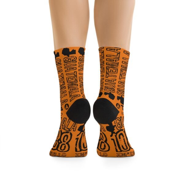 Calcetines inspirados en Guatemala, con un diseño colorido ideales para uso casual o como recuerdo de viaje.