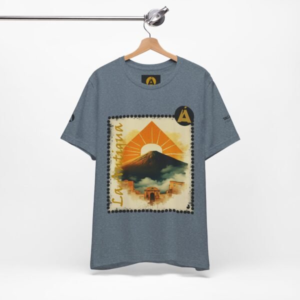 Camiseta unisex de Guatemala, perfecta para viajeros y aventureros e ideal para quienes aprecian la ropa informal.