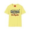 Celebra tu herencia guatemalteca con esta camiseta unisex, perfecta para pasear.