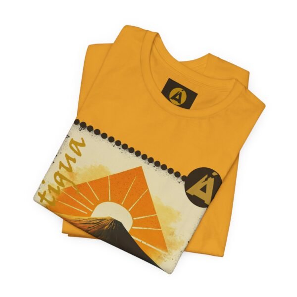 Camiseta unisex de Guatemala, perfecta para viajeros y aventureros e ideal para quienes aprecian la ropa informal.