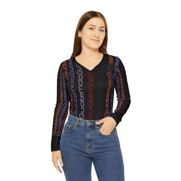 1383361228169829281_2048.jpeg Camisa guatemalteca para mujer, elegante y versatil para un armario a la moda, perfecta para ir de paseo en la ciudad.