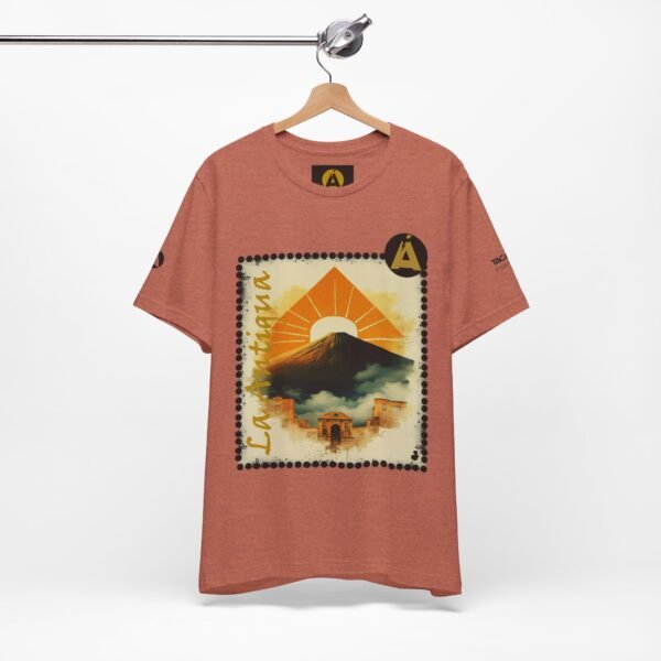 Camiseta unisex de Guatemala, perfecta para viajeros y aventureros e ideal para quienes aprecian la ropa informal.