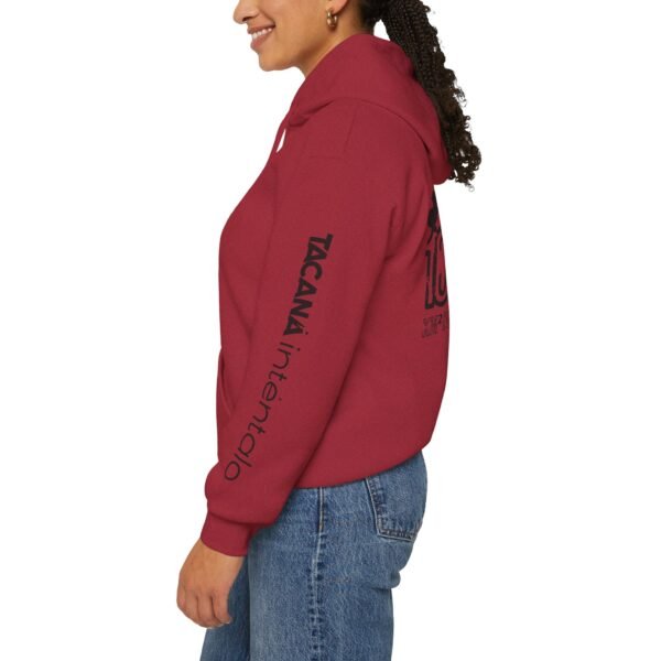 Sudadera unisex vintage de Guatemala con capucha, comoda y radiante con un aire retro y una calidez acogedora.