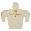 Luce con estilo esta vibrante sudadera con capucha de La Antigua, perfecta para amantes de actividades al aire libre.