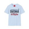 Celebra tu herencia guatemalteca con esta camiseta unisex, perfecta para pasear.