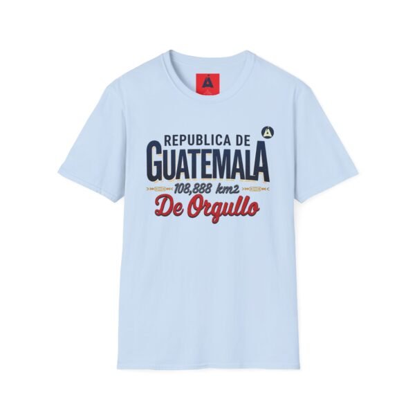 Celebra tu herencia guatemalteca con esta camiseta unisex, perfecta para pasear.