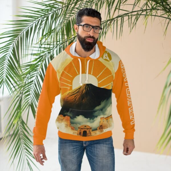 Luce con estilo esta vibrante sudadera con capucha de La Antigua, perfecta para amantes de actividades al aire libre.