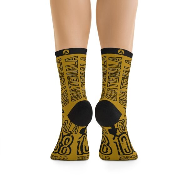 5417033531481774363_2048.jpeg Calcetines inspirados en Guatemala, con un diseño colorido ideales para uso casual o como recuerdo de viaje.