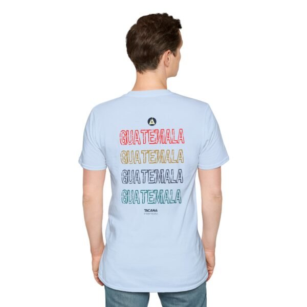 Celebra tu herencia guatemalteca con esta camiseta unisex, perfecta para pasear.