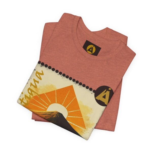 Camiseta unisex de Guatemala, perfecta para viajeros y aventureros e ideal para quienes aprecian la ropa informal.