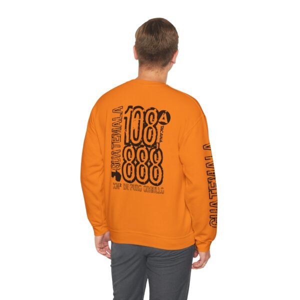 Abrigate con esta sudadera unisex inspirada en Guatemala, perfecta para los amantes de la moda viajera vintage.