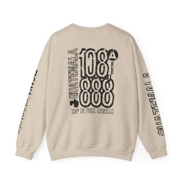 Abrigate con esta sudadera unisex inspirada en Guatemala, perfecta para los amantes de la moda viajera vintage.