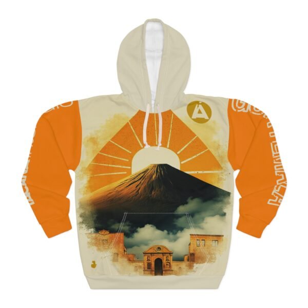 Luce con estilo esta vibrante sudadera con capucha de La Antigua, perfecta para amantes de actividades al aire libre.