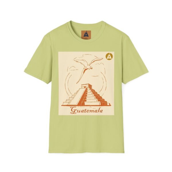 Camiseta unisex gráfica vintage de Guatemala, es el recuerdo de viaje perfecto para aventureros y viajeros.