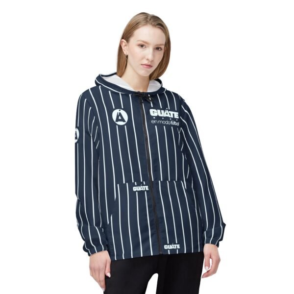 3164290487846108494_2048-1.jpeg Chaqueta unisex cortavientos Guate, un look divertido y moderno, ideal para eventos al aire libre y salidas informales.