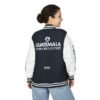 Chaqueta unisex de Guatemala, ideal para usar en eventos deportivos, reuniones escolares o salidas cotidianas.